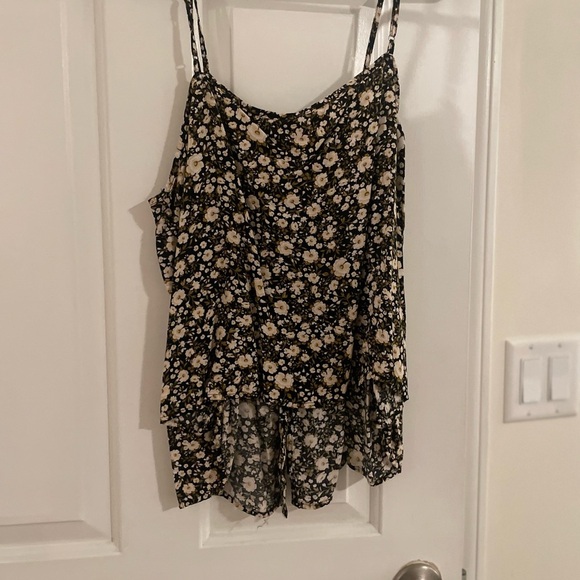 Old Navy Floral Tank-Top Blouse - Picture 3 of 5